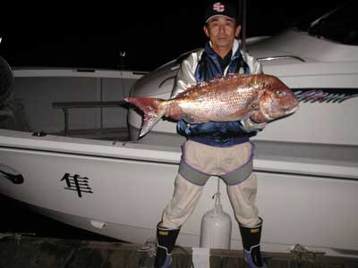 2008年12月10日（水）マリーナより出船されマダイの79cmを釣られました