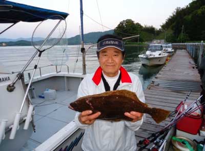 2012年5月13日（日）若狭湾でヒラメの48cmを釣られました