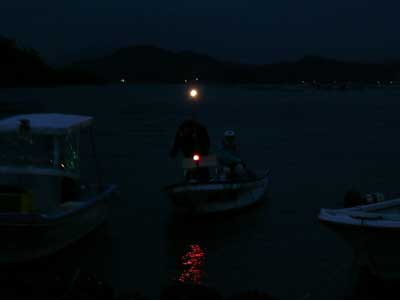2008年10月26日（日）舞鶴は吉田の筏より夕刻に帰港です